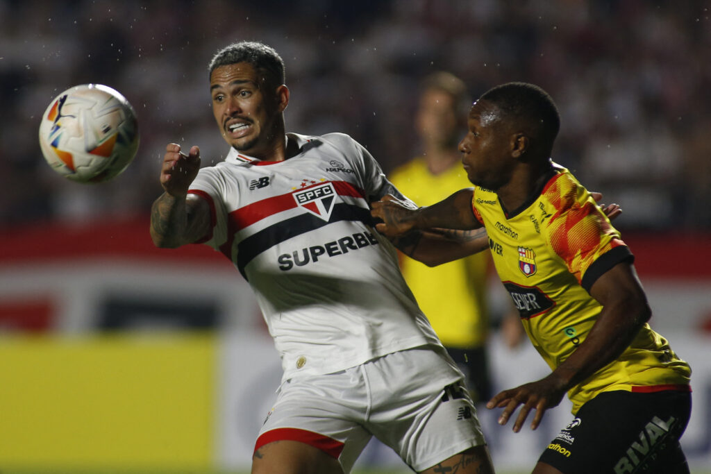 Árbitros definidos para os jogos de Palmeiras e São Paulo na Libertadores