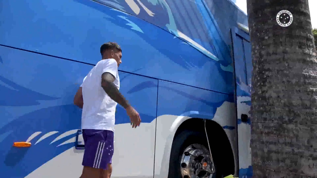 Cruzeiro é Recebido com Festa em Uberlândia ao Lado de Cifuentes e Villalba.