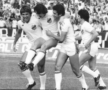Ídolo de Santos e São Paulo, Pita completa 68 anos: relembre fotos