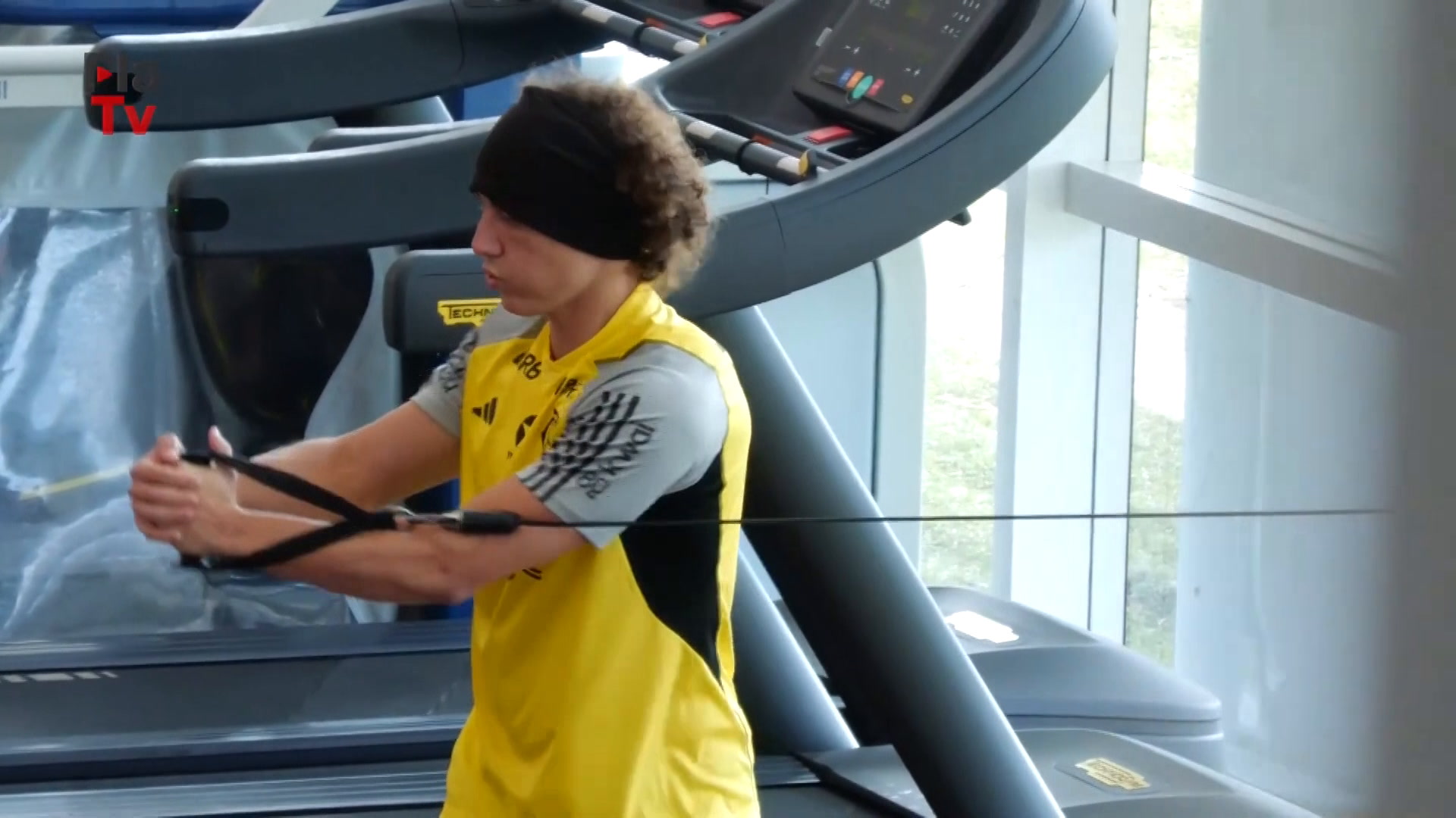 Flamengo se prepara para enfrentar o Cruzeiro no próximo jogo.