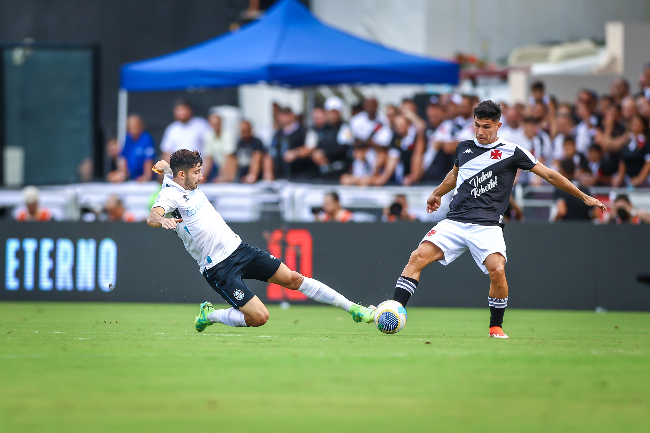 Vasco acumula nove derrotas consecutivas para o Grêmio como visitante