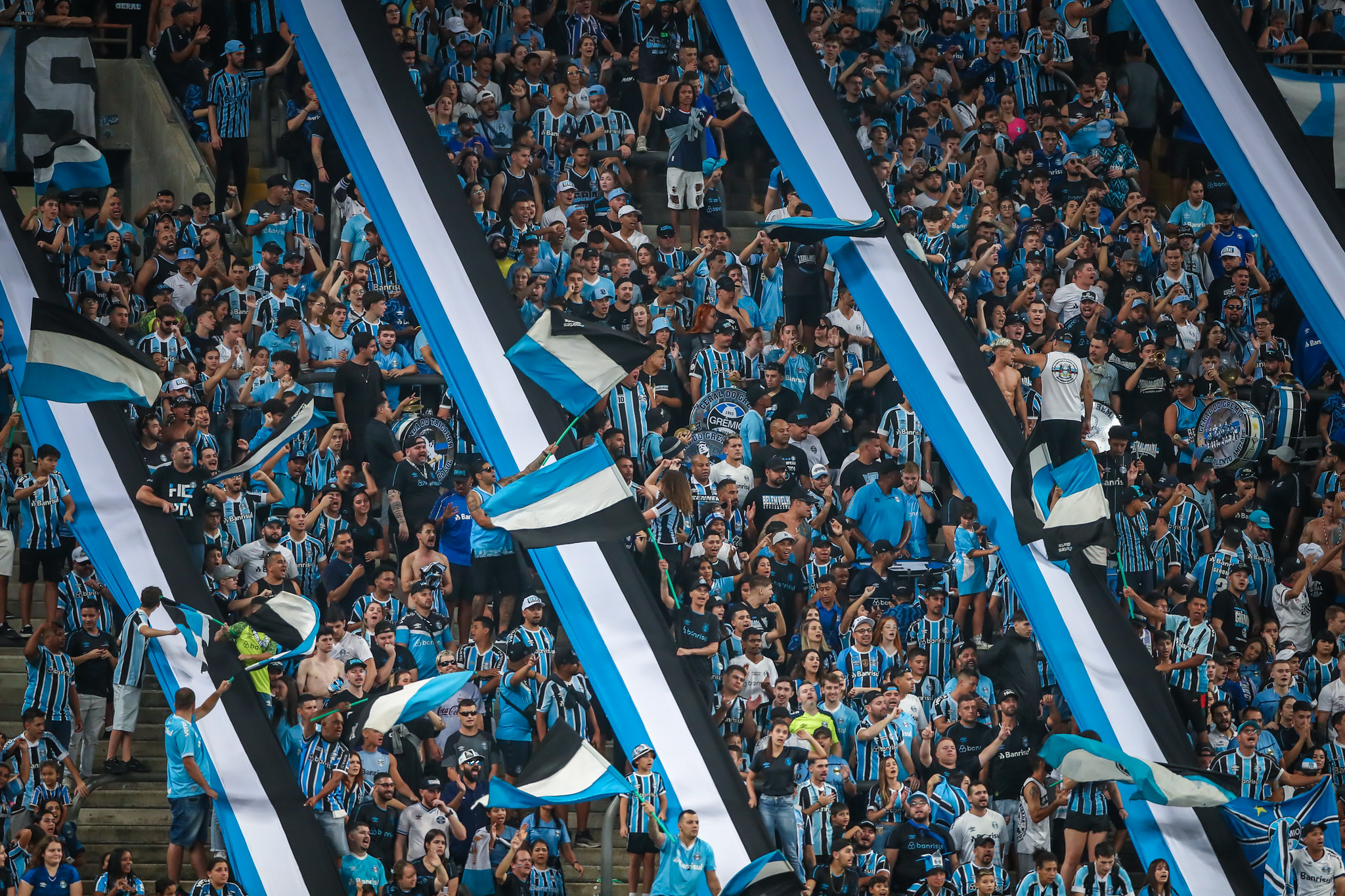 Grêmio Define Retorno à Arena Após Enchentes no Rio Grande do Sul.