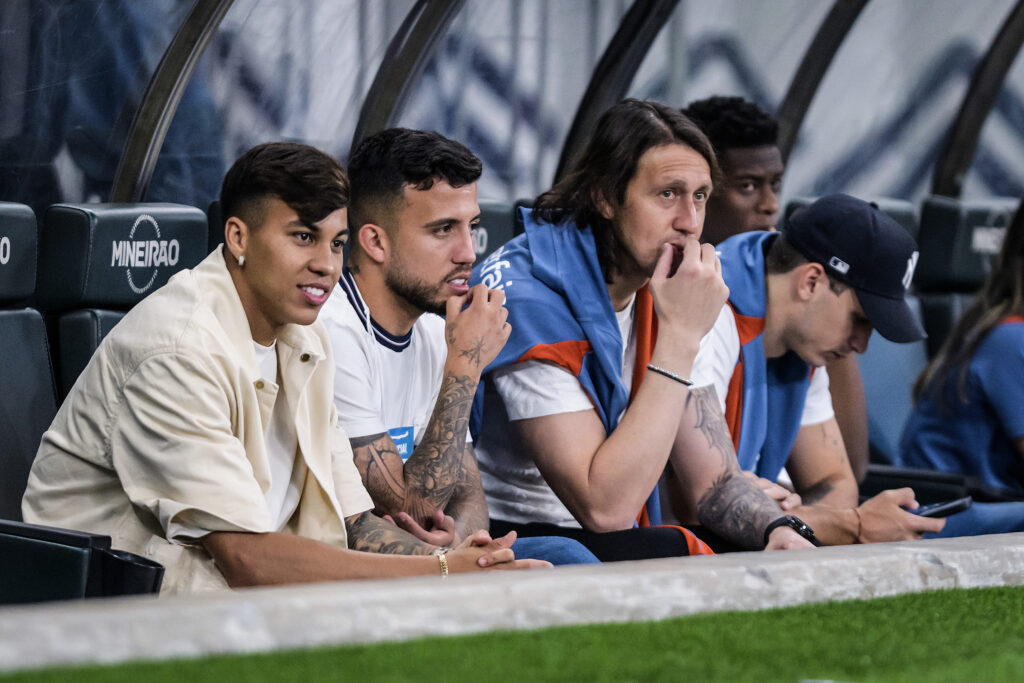 Estreia de Cássio pelo Cruzeiro é aguardada após presença no Mineirão.