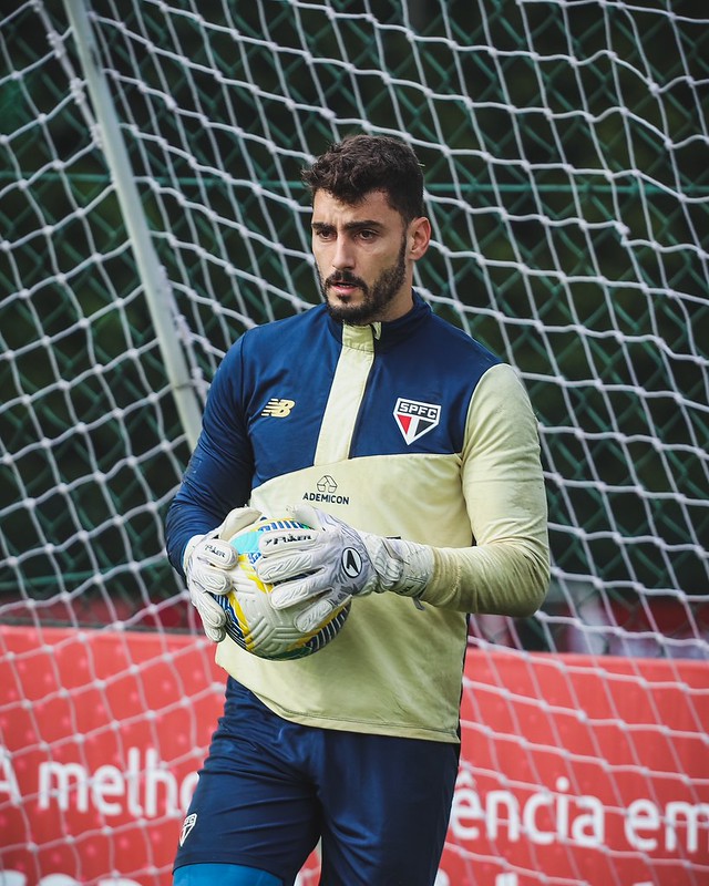 Rafael - em um jogo de poucas oportunidades, Rafael não foi acionado muitas vezes. Quando foi preciso dele, falhou e sofreu o gol, que foi anulado pelo VAR