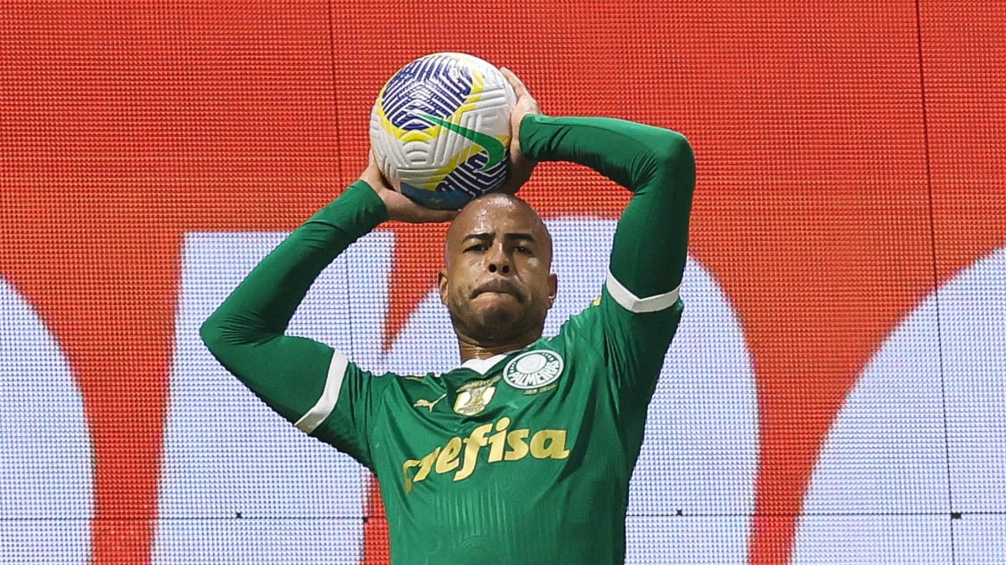 Quem deve substituir Mayke na lateral direita? Vote na enquete!