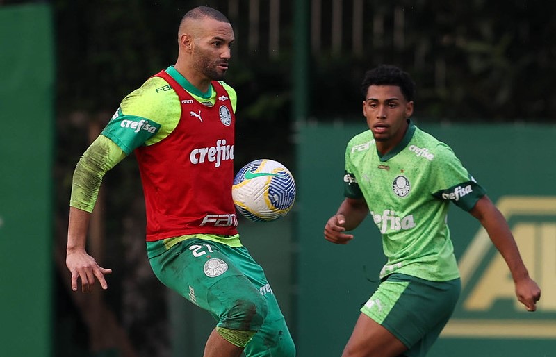 Palmeiras precisa de concentração máxima na maratona decisiva do Brasileirão.