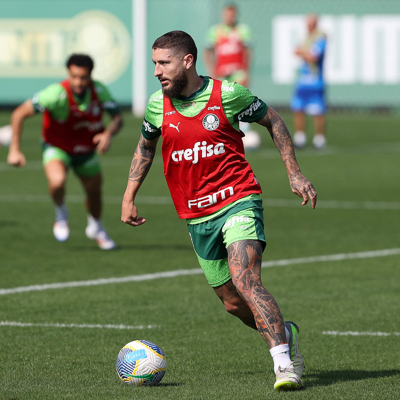 Palmeiras preza pela mentalidade forte em sequência de clássicos e decisões.