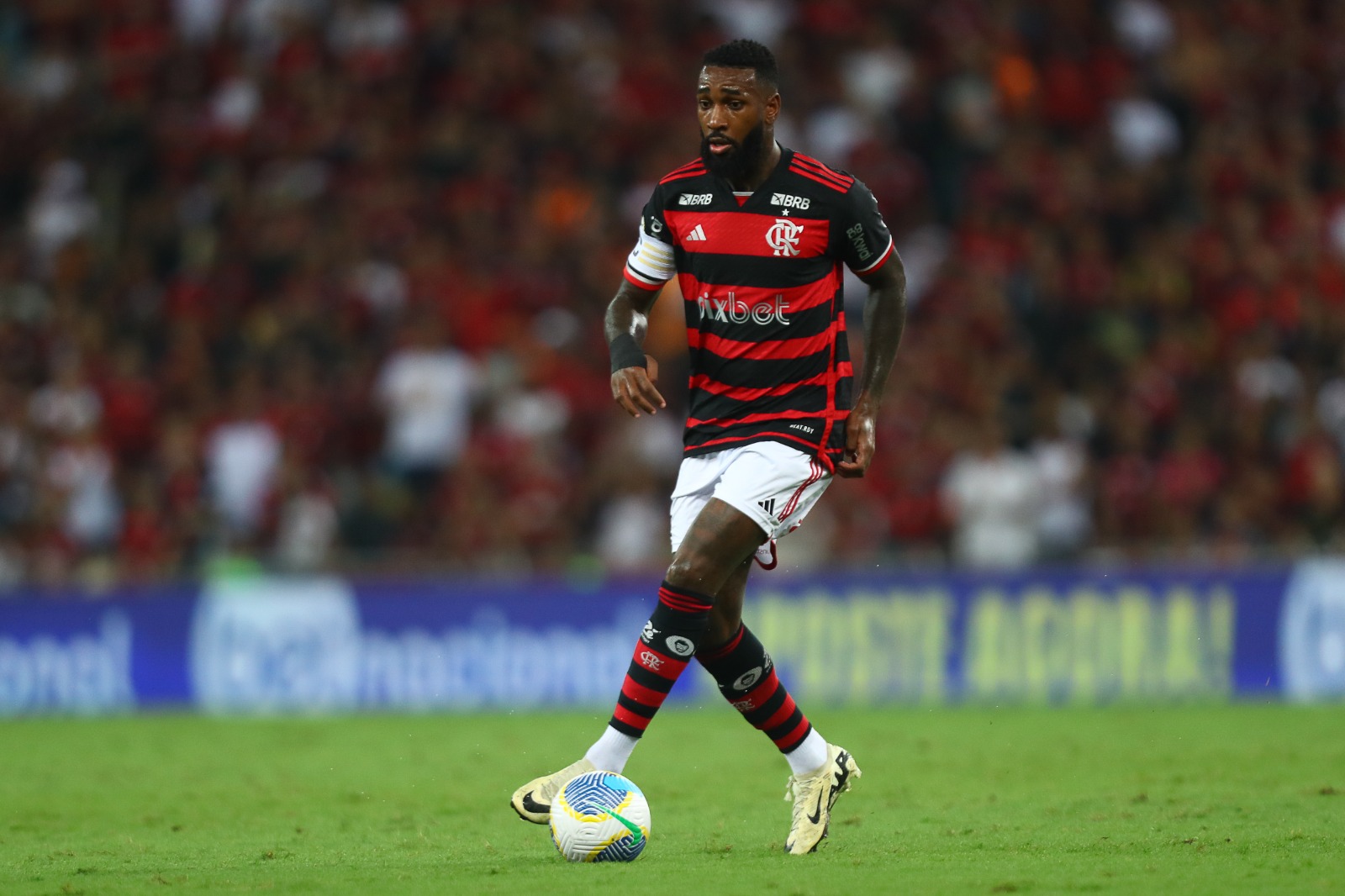 Gerson lamenta derrota do Flamengo para o Fortaleza no Brasileirão.