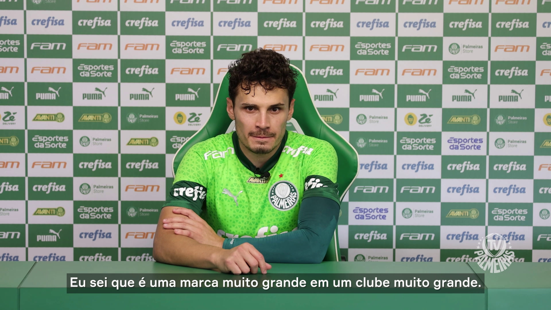 Raphael Veiga almeja ultrapassar marcas no Palmeiras com mais jogos em campo