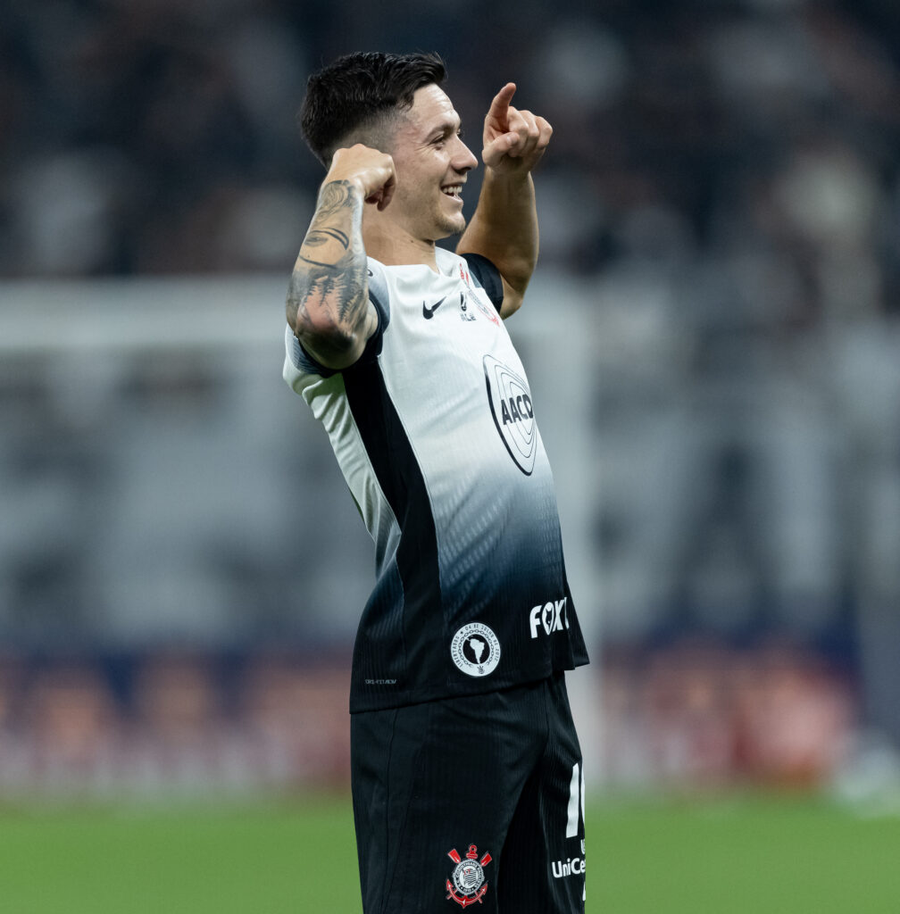 Corinthians mantém invencibilidade com Ramón Diaz ao buscar empate contra Grêmio.