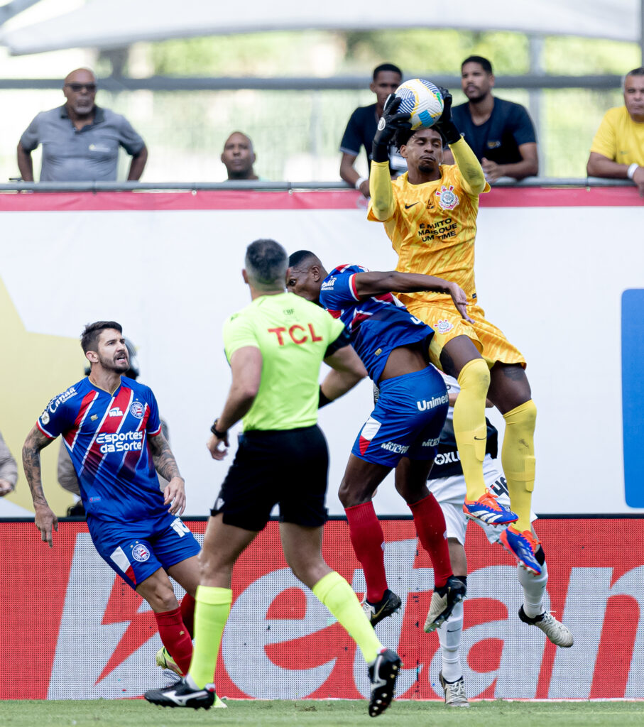 Eficiência defensiva é fundamental na vitória do Corinthians sobre o Bahia