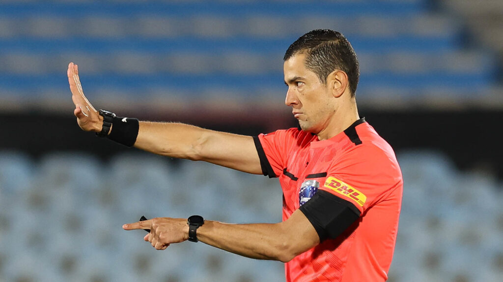 O árbitro da partida será Andres Rojas (COL), auxiliado por Richard Ortiz (COL) e David Fuentes (COL). O VAR será Mauricio Perez (COL)