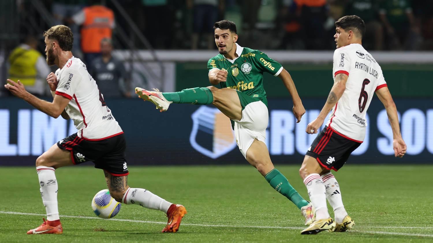 Jogo entre Flamengo e Palmeiras na 22ª rodada do Brasileiro: tudo sobre.