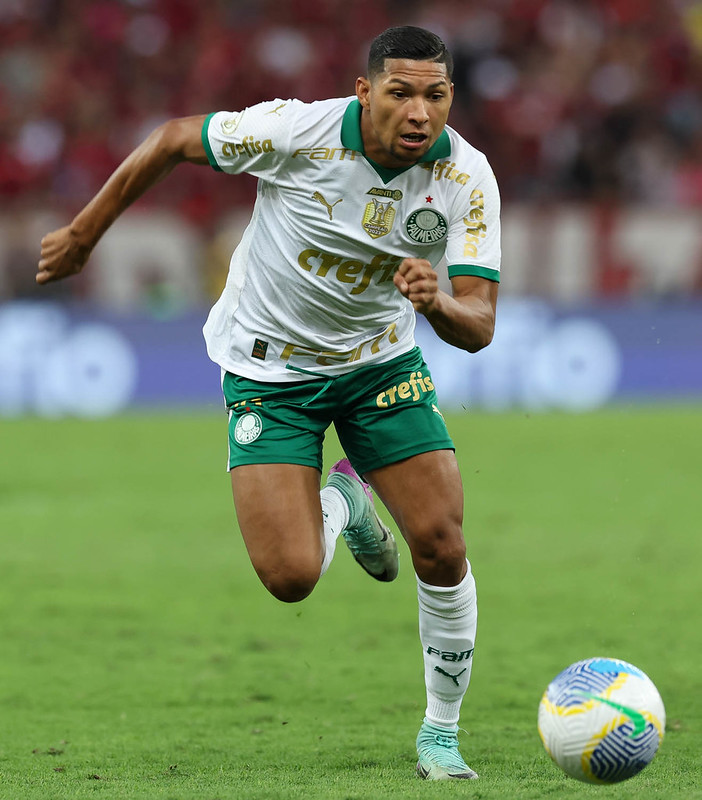 Rony percebe diferenças entre Copa do Brasil e Libertadores: 