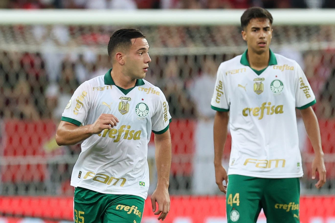 Atuações do Palmeiras: destaque e decepção no empate contra o Flamengo.