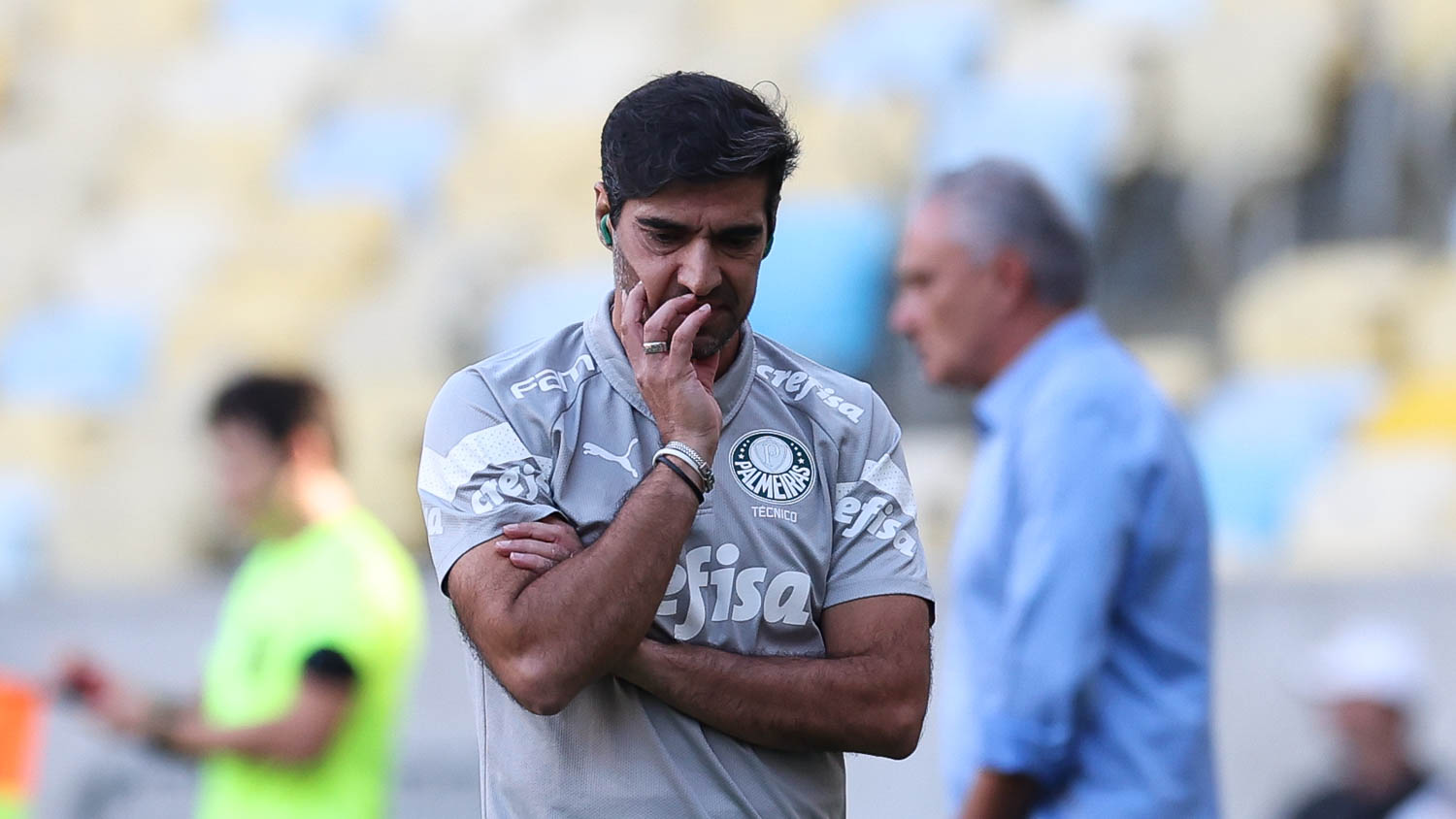 Abel planeja reação do Palmeiras em desafio diante de sequência difícil.