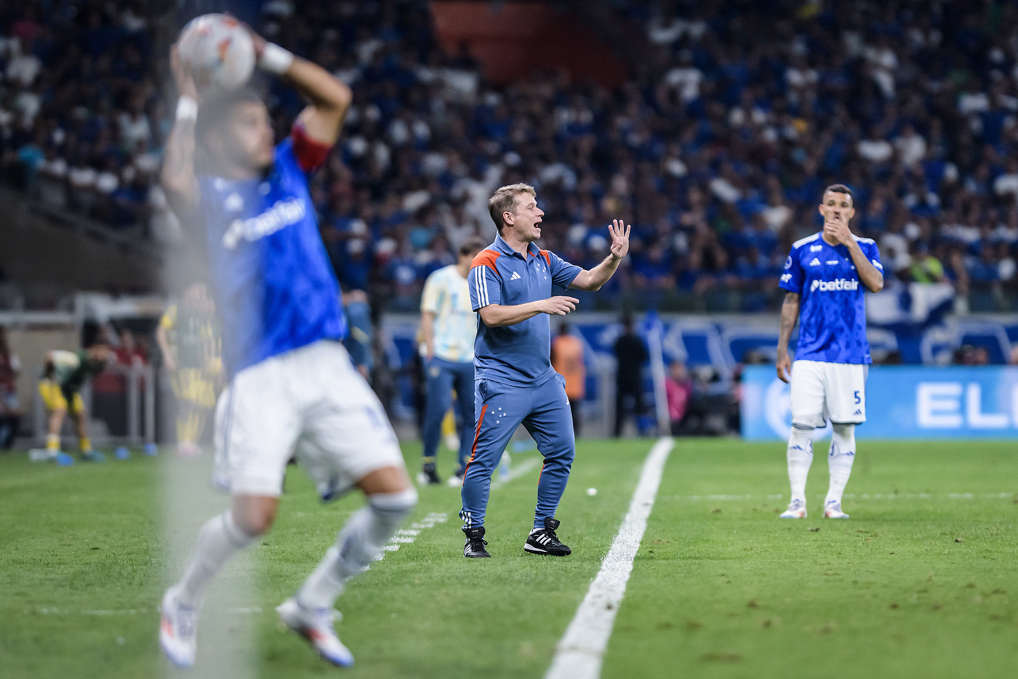 Fernando Seabra destaca importância de vitória do Cruzeiro sobre o Boca na Sul-Americana