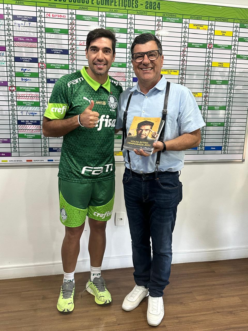 Abel Ferreira Recebe Olivardo Saqui para Visita ao Centro de Treinamento do Palmeiras