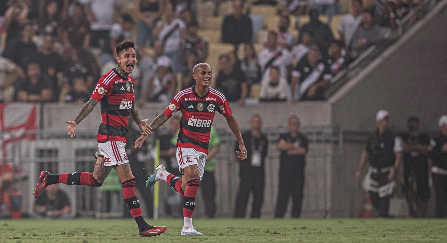 Lateral do Flamengo tem carro roubado após classificação sobre o Palmeiras