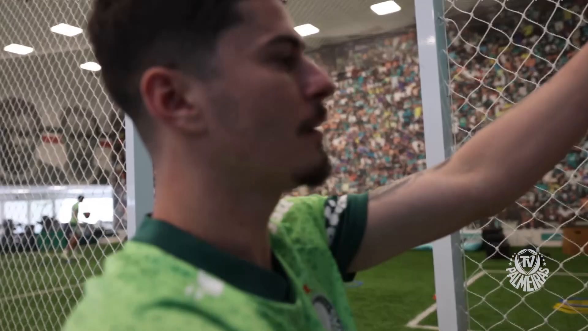 Aprovação do Elenco: Palmeiras lança inédito terceiro uniforme dourado.