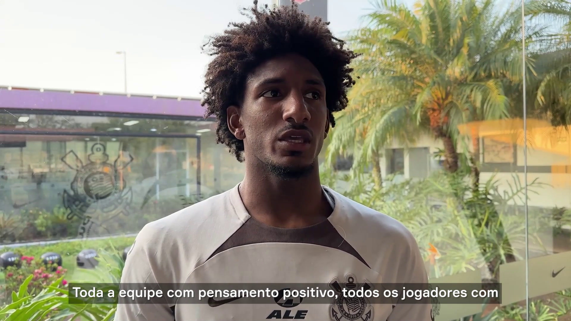 Talles Magno elogia entrega do grupo em vitória do Corinthians.