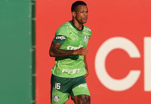 Oportunidades no Palmeiras: duelo com Internacional tem extrema importância para Caio Paulista.