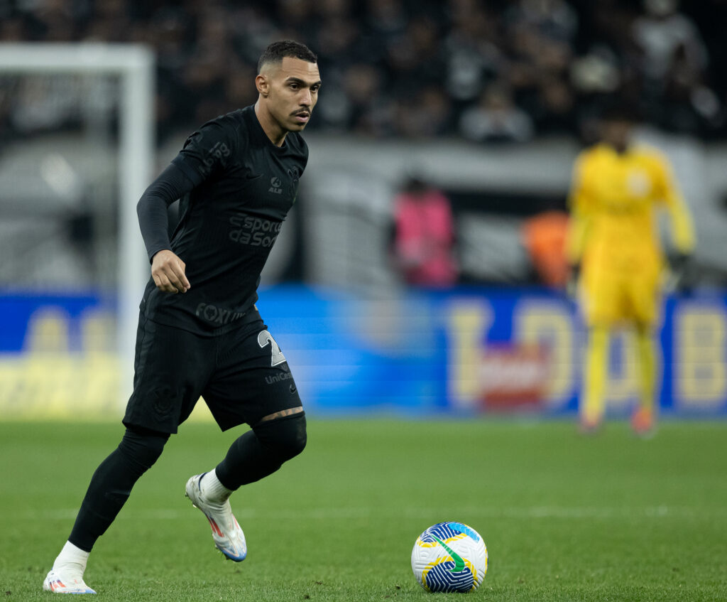 Stjd denuncia Corinthians por atos de torcedores em partida contra Grêmio.