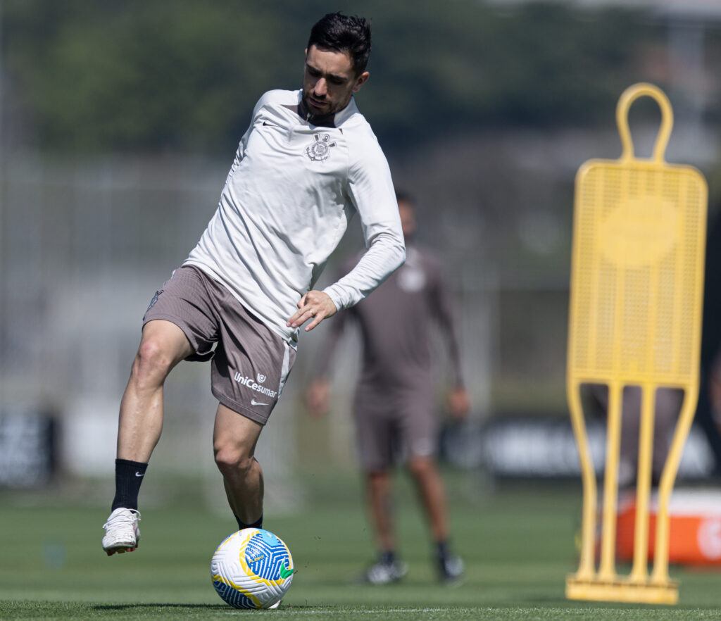 Galeria de Fotos do Treino do Corinthians: Preparação Intensa para Próximo Desafio