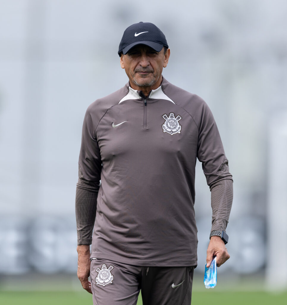 O técnico Ramón Díaz terá quatro desfalques certos para a partida. Seguem entregues ao departamento médico os atletas Alex Santana (lesão na coxa esquerda), além de Maycon, Diego Palacios e Ruan Oliveira (os três com cirurgias no joelho).