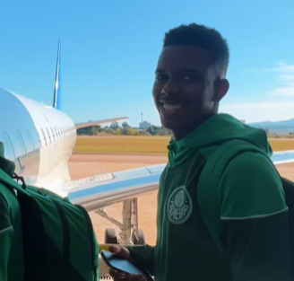 Palmeiras desembarca no Rio de Janeiro para duelo decisivo contra o Botafogo na Libertadores