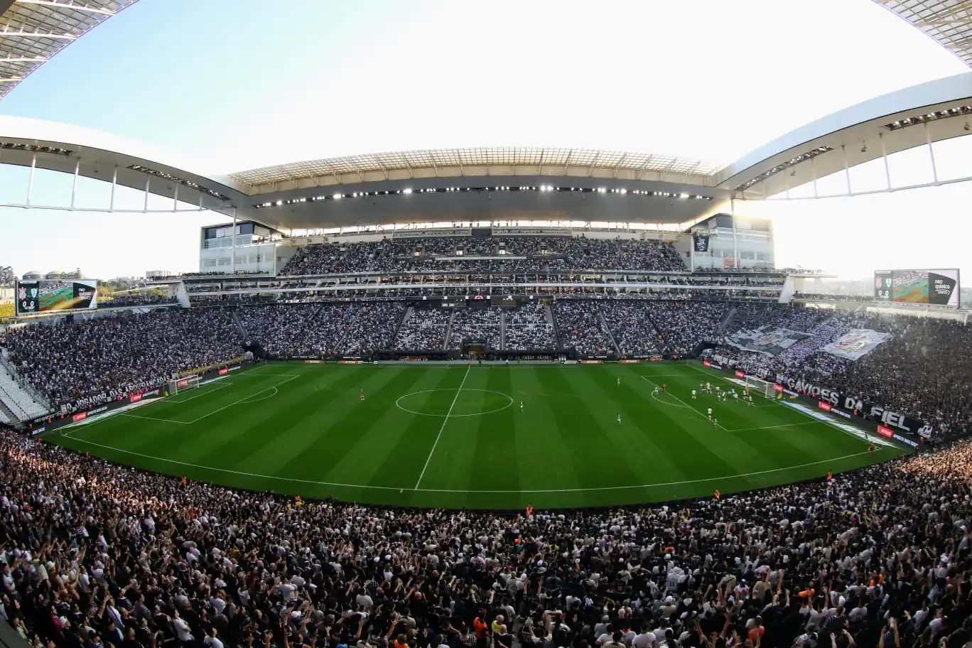 CASA CHEIA! Corinthians vende todos os ingressos para partida contra Fortaleza na Sul-Americana.