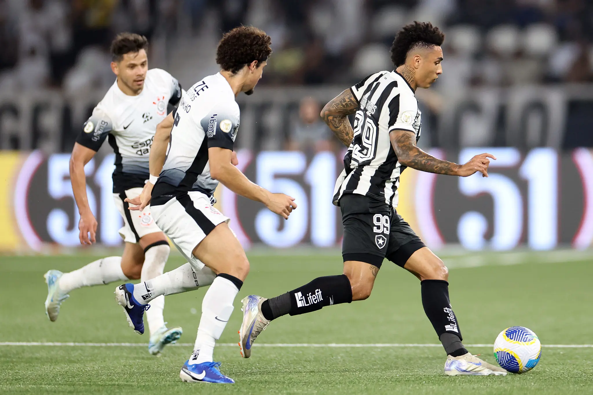 Corinthians não terá Ramón Díaz e André Ramalho em jogo importante.