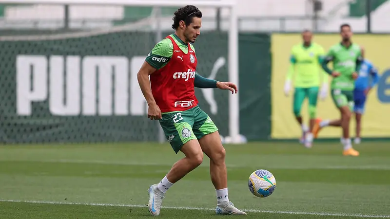 Confiança Crescente: Raphael Veiga destaca marca de gols no Allianz.
