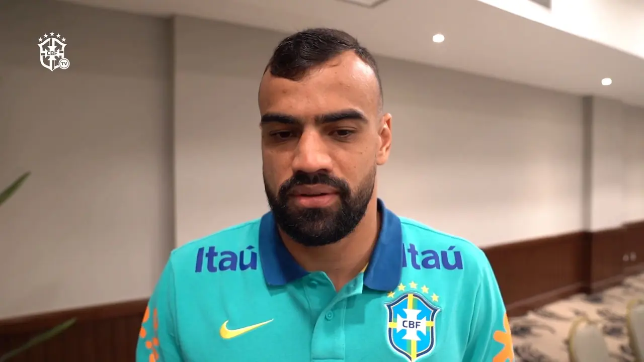 Fabrício Bruno se Apresenta à Seleção: Renovação e Determinação no Foco.