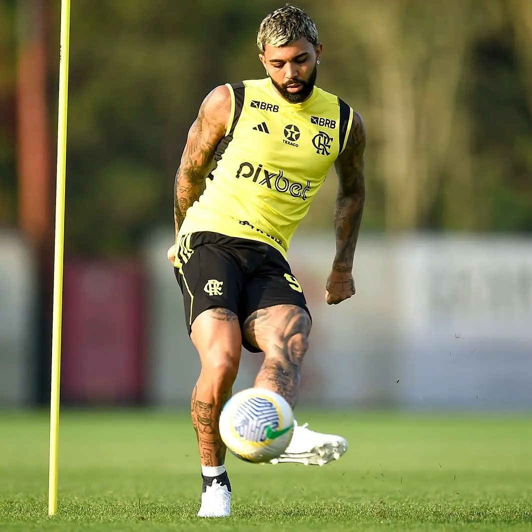 Tite justifica ausência de Gabigol no Flamengo: Questões físicas e clínicas