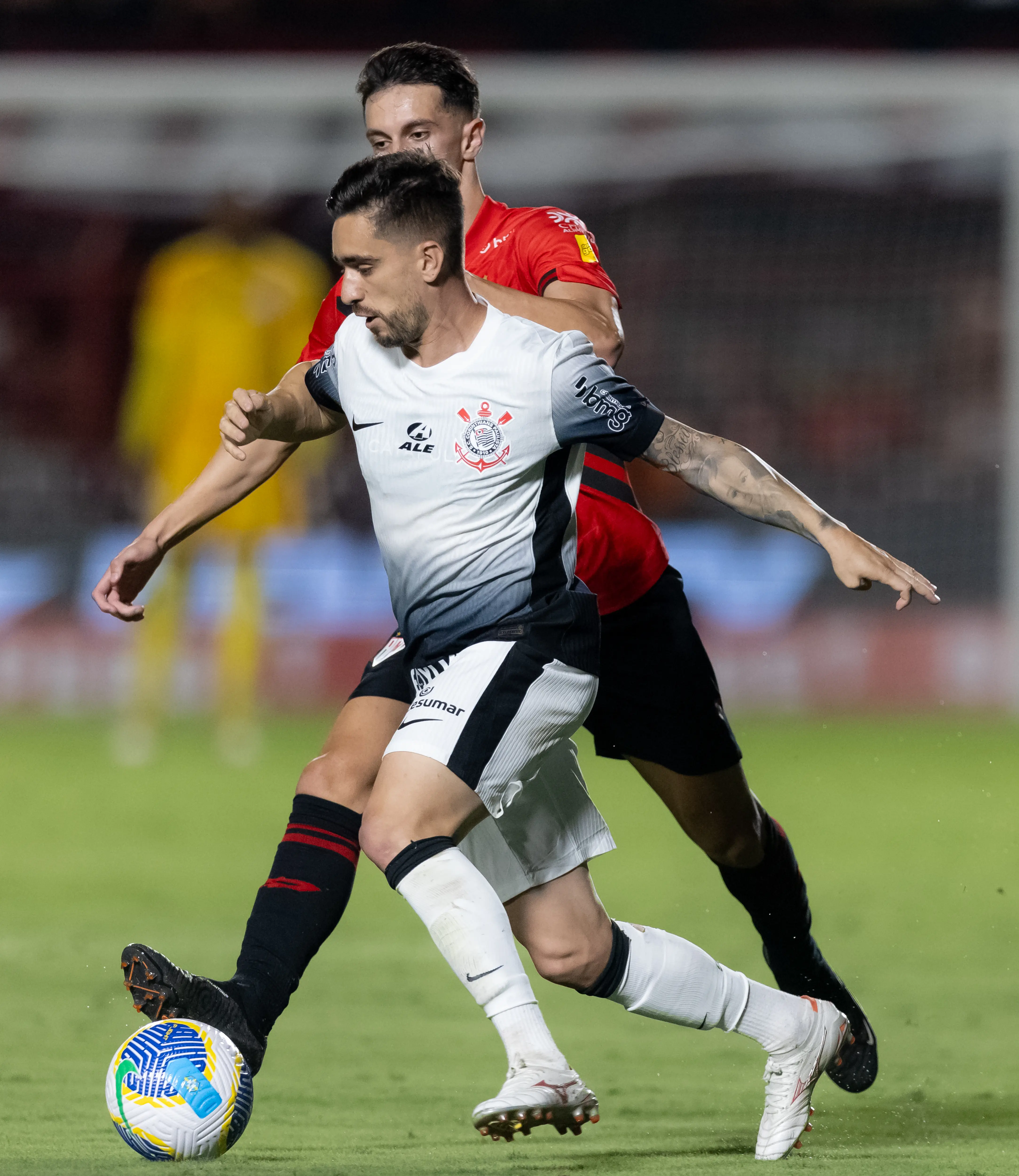 Corinthians enfrenta Atlético-GO pela 27ª rodada do Campeonato Brasileiro