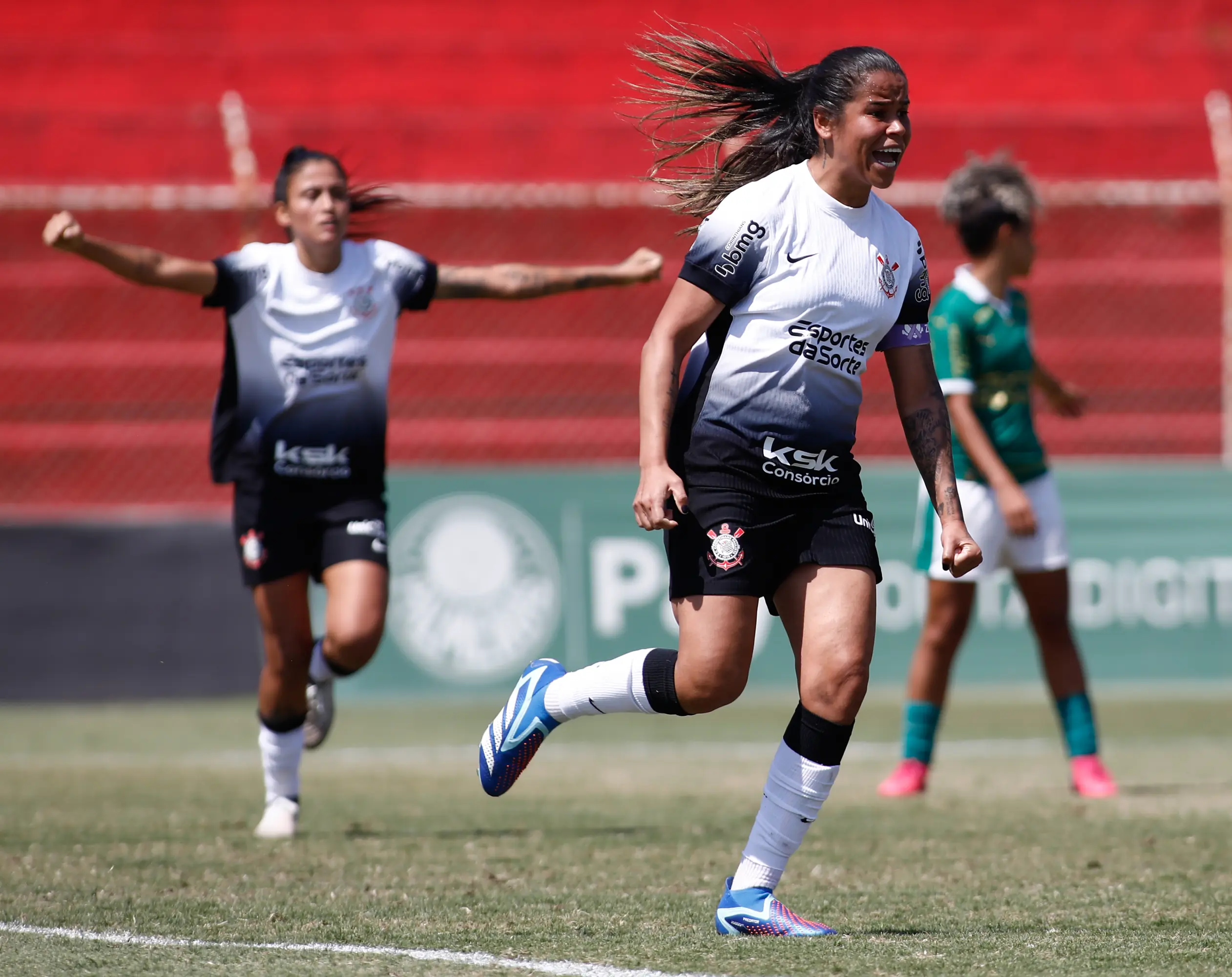 Corinthians em busca do octacampeonato consecutivo no Brasileirão feminino.