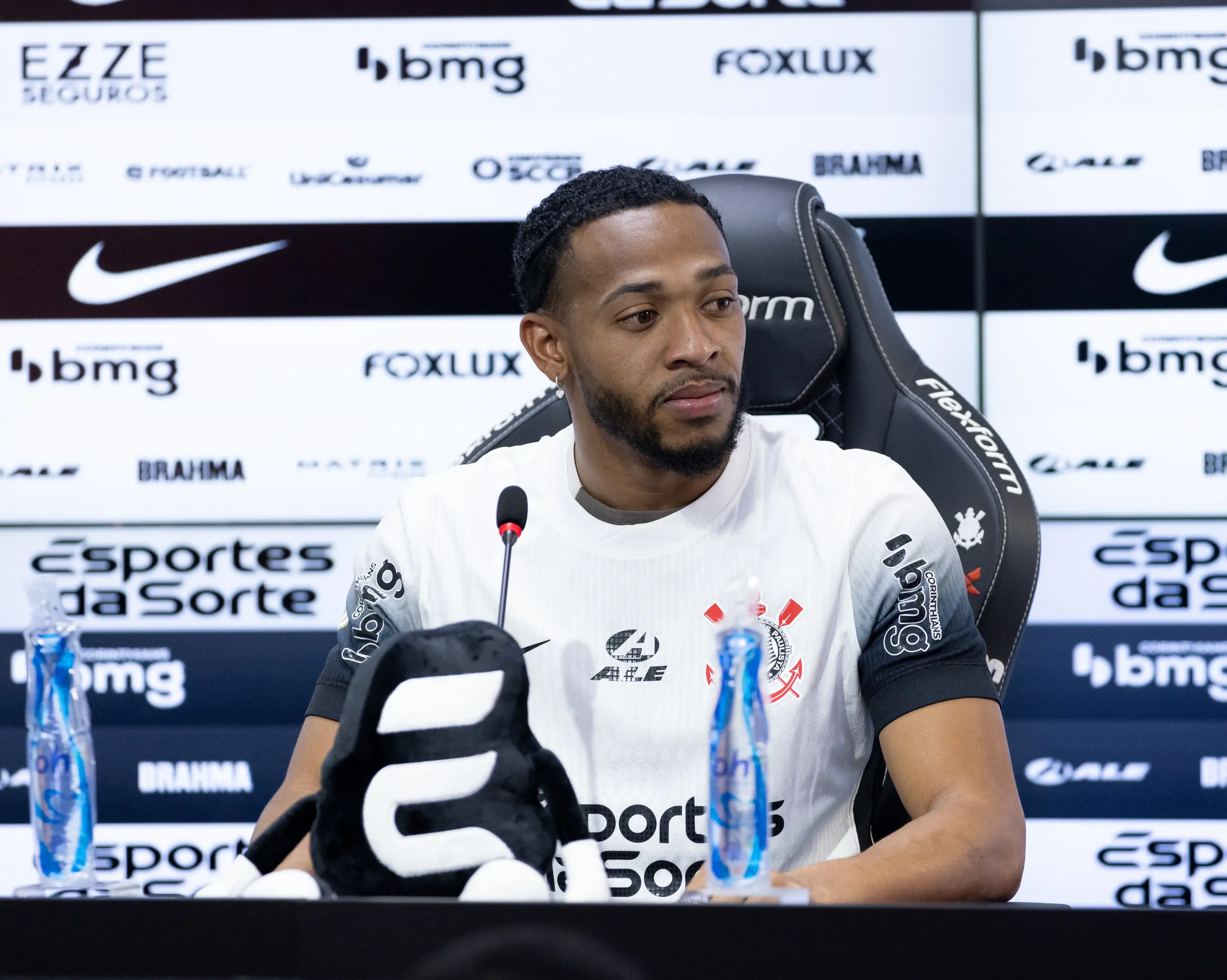 APRESENTADO! Martínez fala pela primeira vez e revela conversas com Memphis