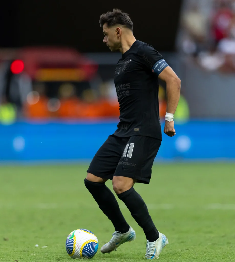 Romero não se escondeu, mas errou quase tudo que tentou e desperdiçou chances importantes