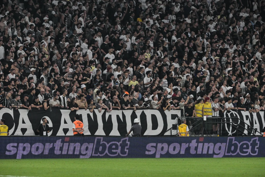 Ingressos para Semifinal da Sul-Americana entre Corinthians e Racing à venda domingo