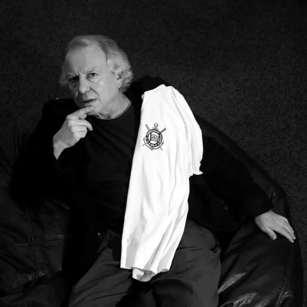 Corinthians lamenta morte de um dos fundadores da Democracia Corinthiana