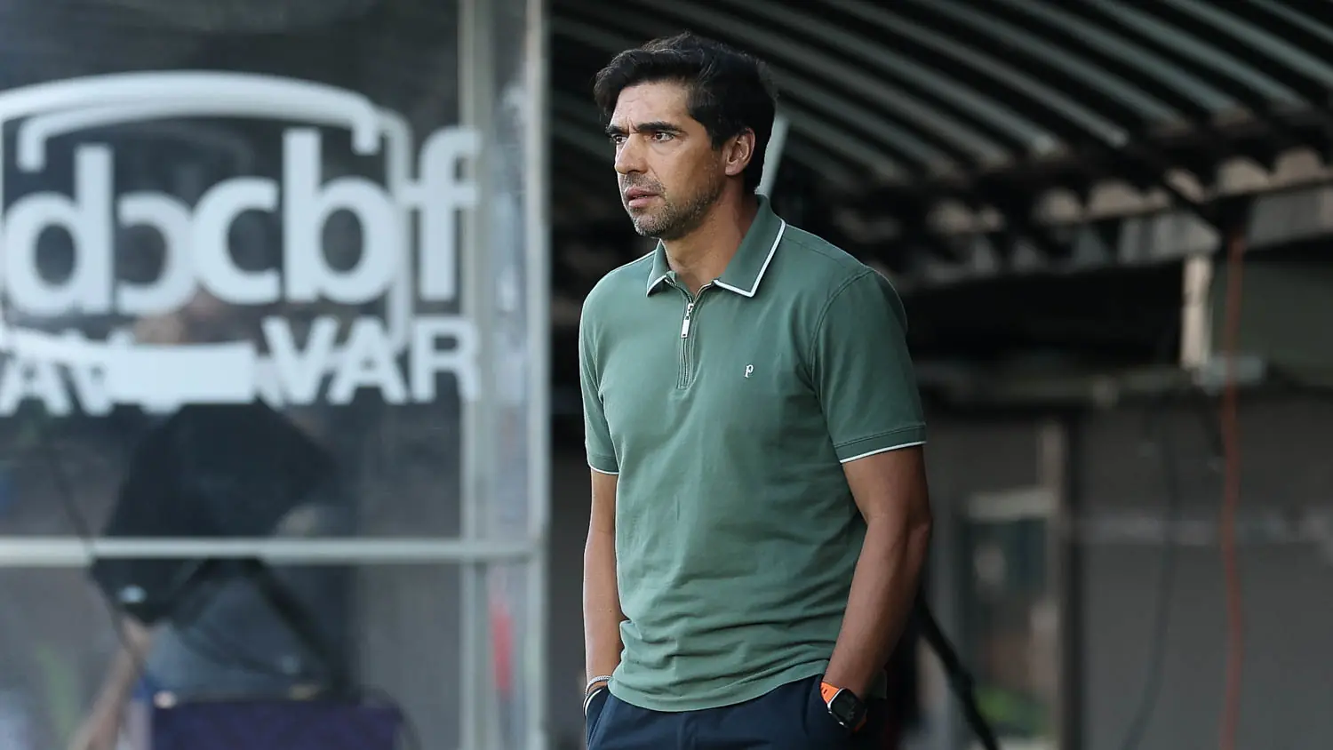 QUEM SERÁ O TITULAR? Dilema de Abel Ferreira com volta de Estêvão no Palmeiras