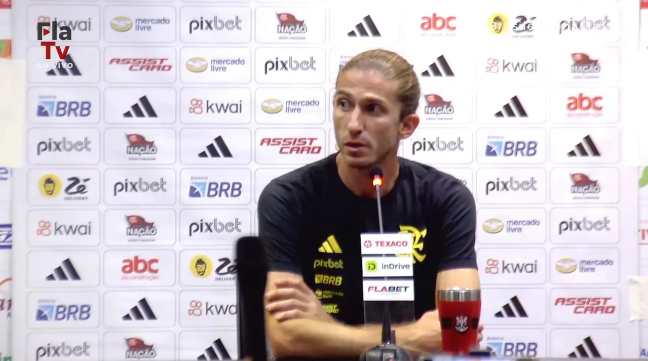 Filipe Luís elogia atuação do time na Bahia e destaca postura agressiva