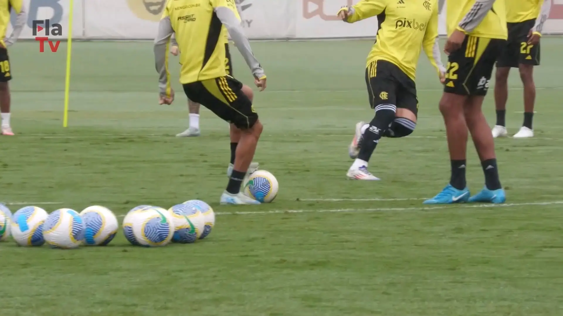 flamengo já em salvador para confronto contra o bahia: veja imagens