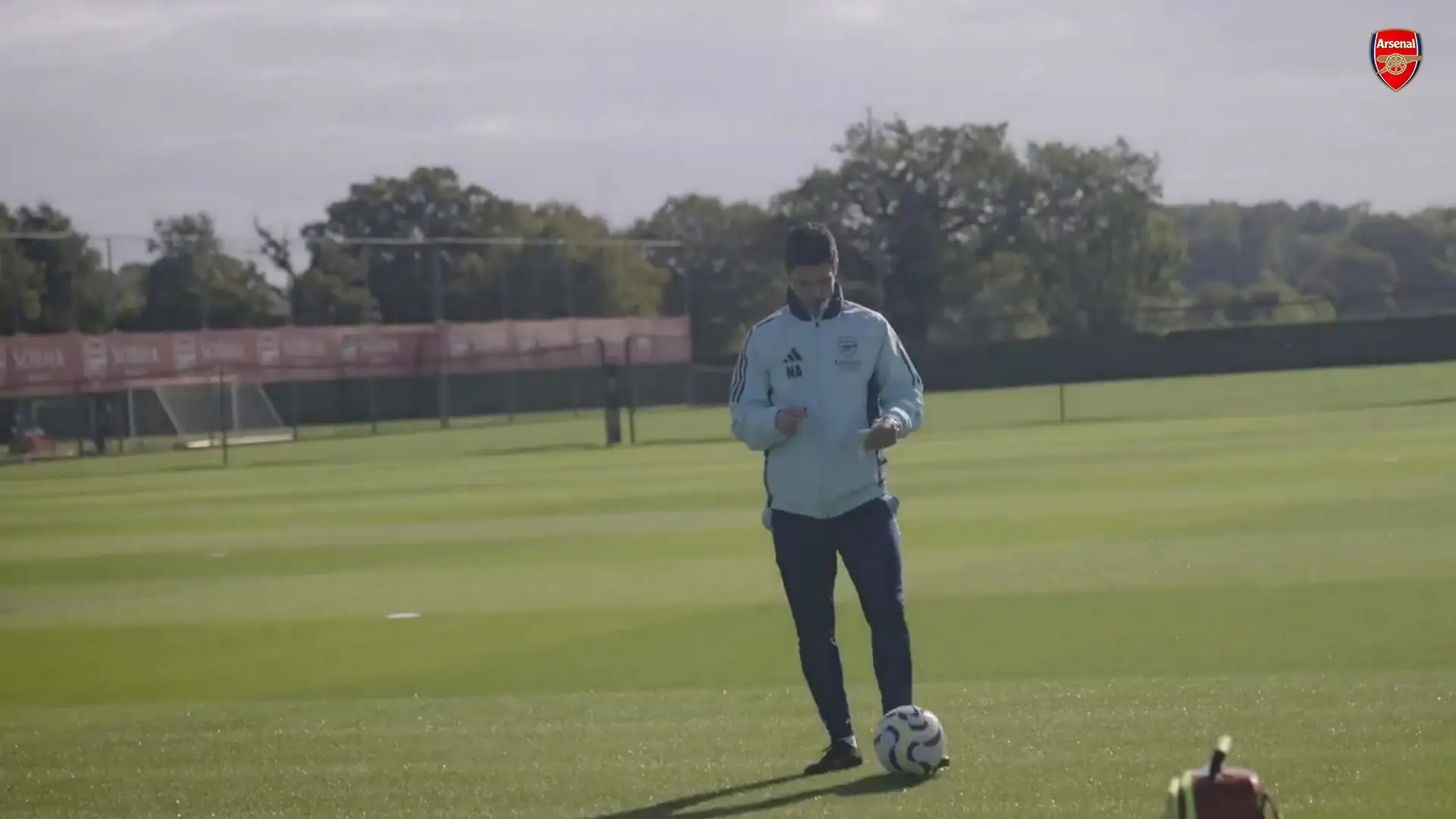 Possível Interesse do Palmeiras: Gabriel Jesus treina com elenco do Arsenal