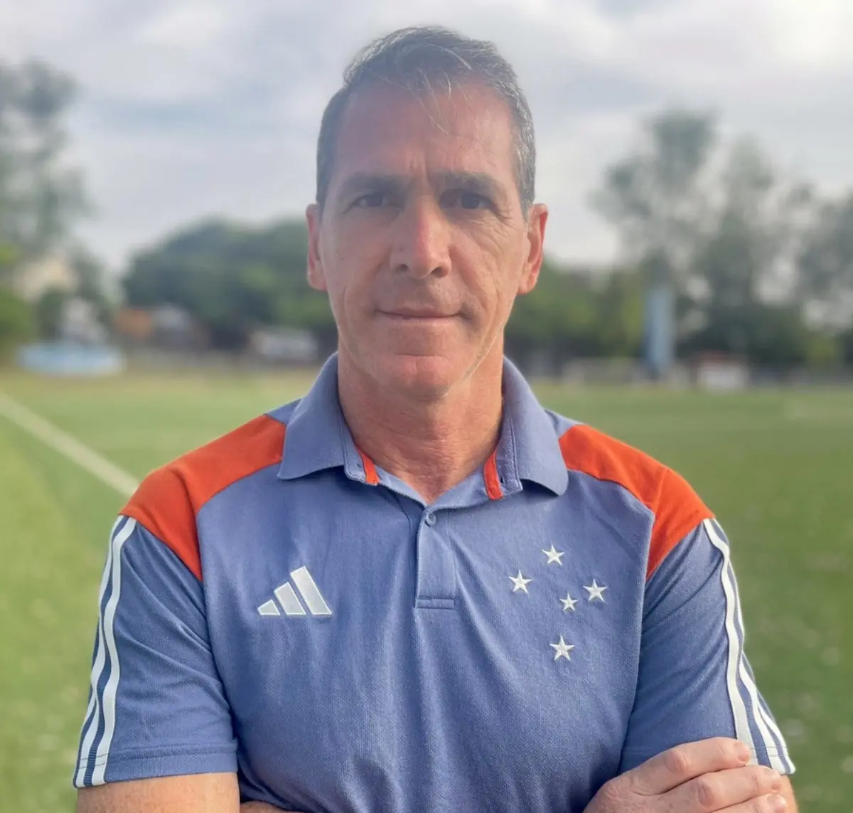 Novo técnico Luciano Dias assume comando do sub-20 do Cruzeiro.