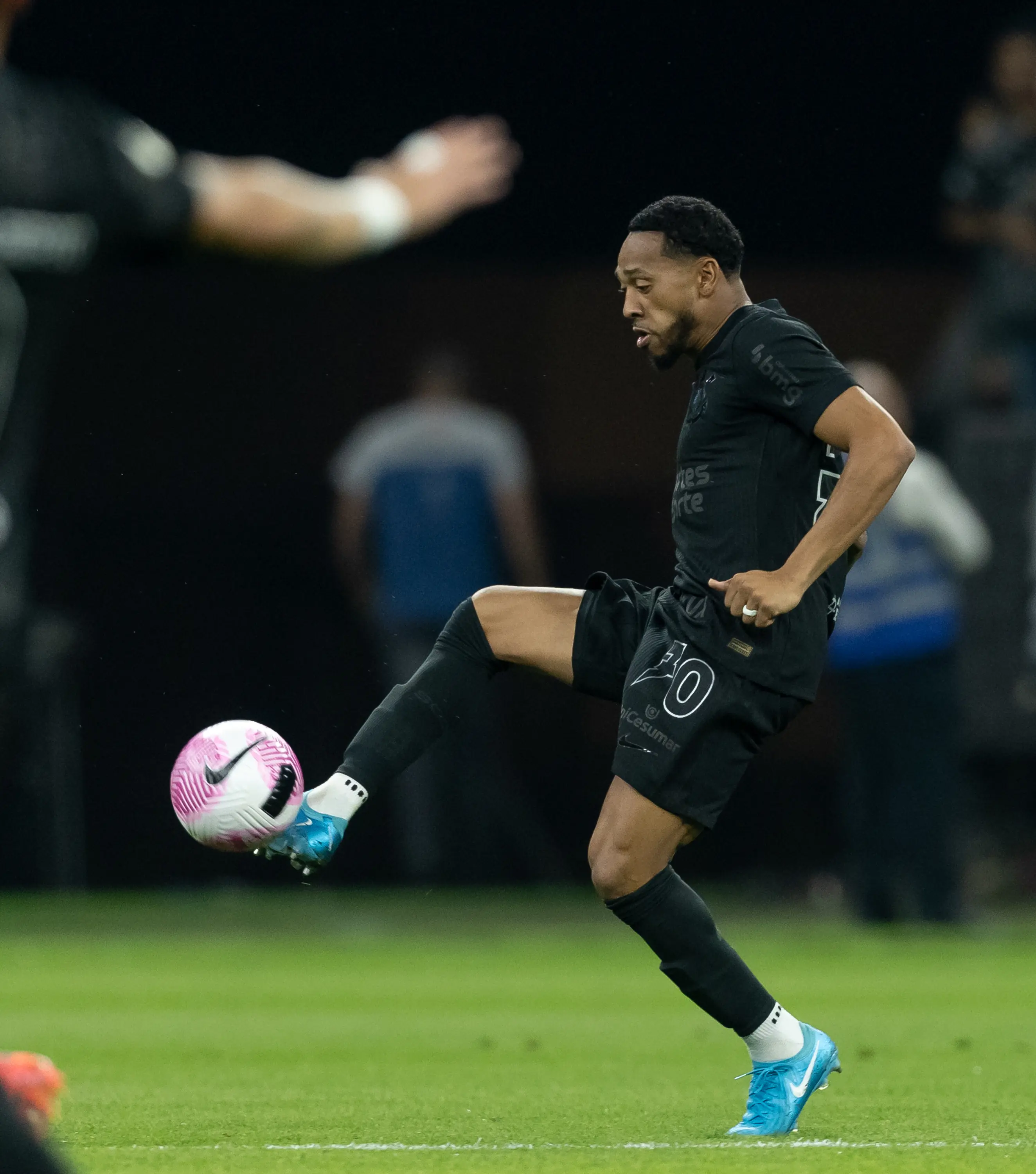 Corinthians enfrentará Cuiabá desfalcado de dois jogadores importantes para partida do Brasileirão.