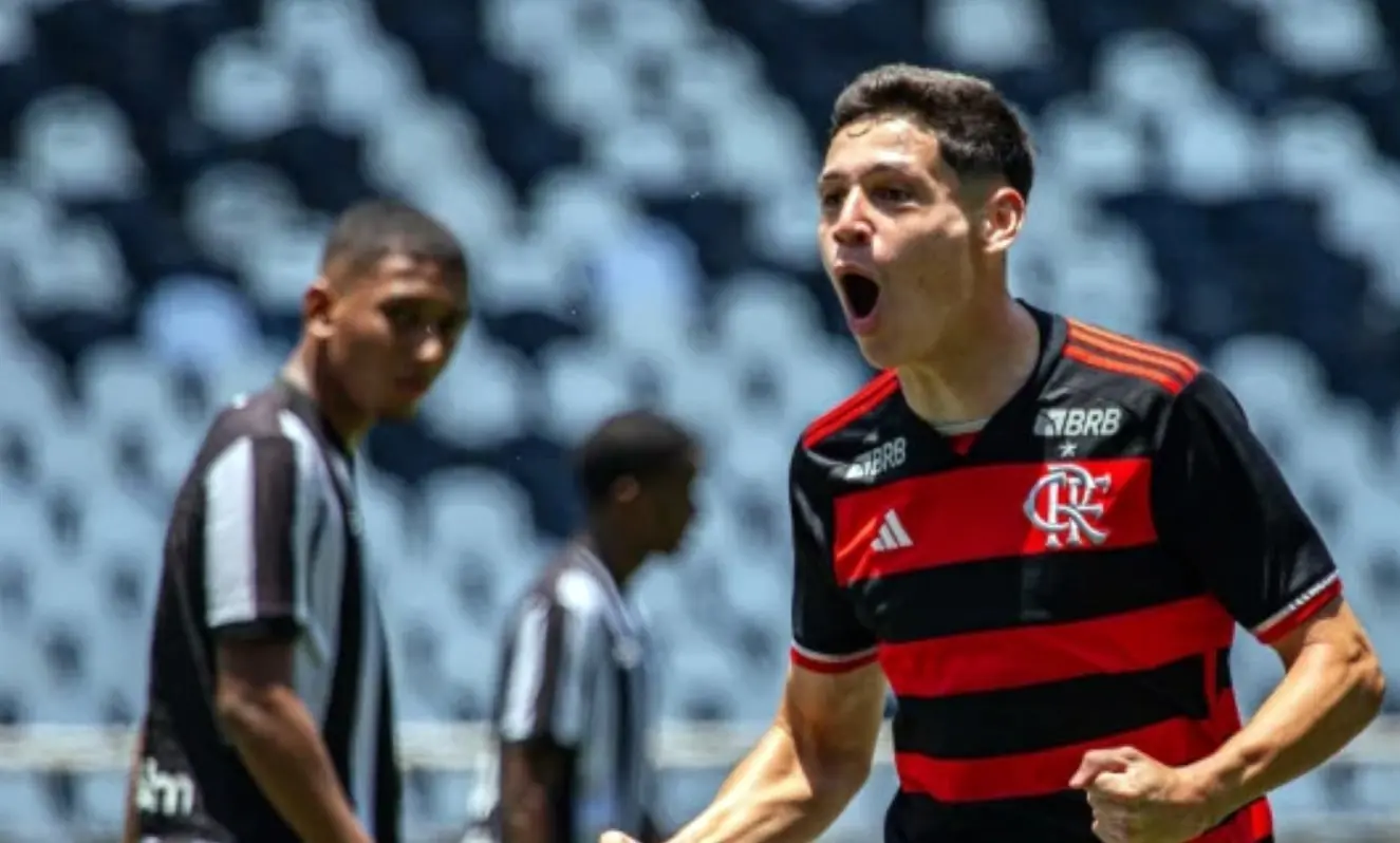 Flamengo elimina Botafogo na semi do Carioca sub-17; Flu sai na frente do Vasco Imagem ilustrativa para a matéria