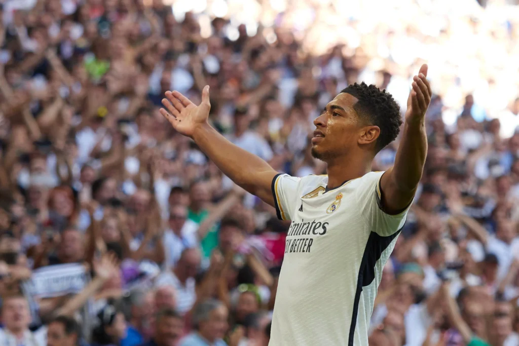 Real Madrid de Jude Bellingham entra em campo pela La Liga