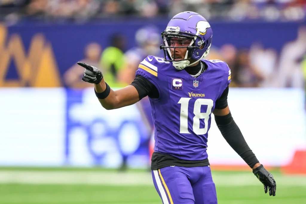 Minnesota Vikings é um dos times que entraram em campo pela NFL na semana 17